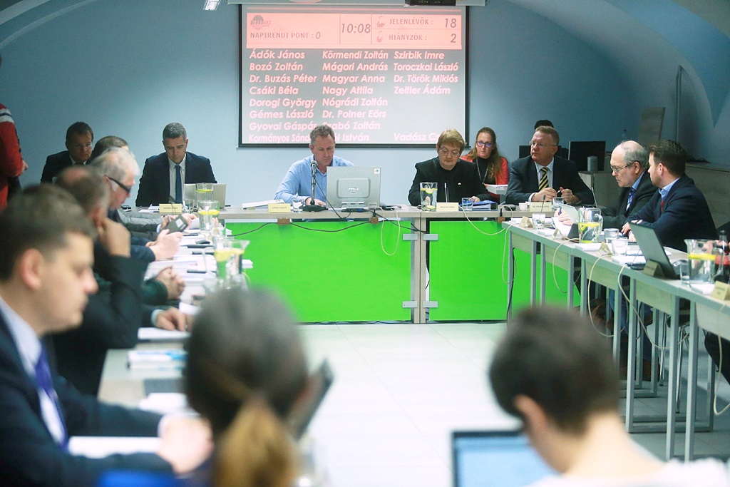 Stabil a Csongrád Megyei Önkormányzat költségvetése